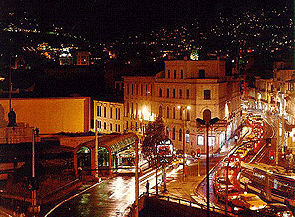 Vista Nocturna de San Blas